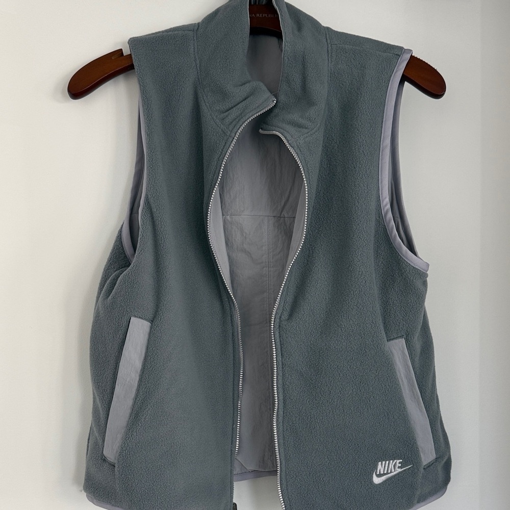 Nike Women's Gray Fleece Vest